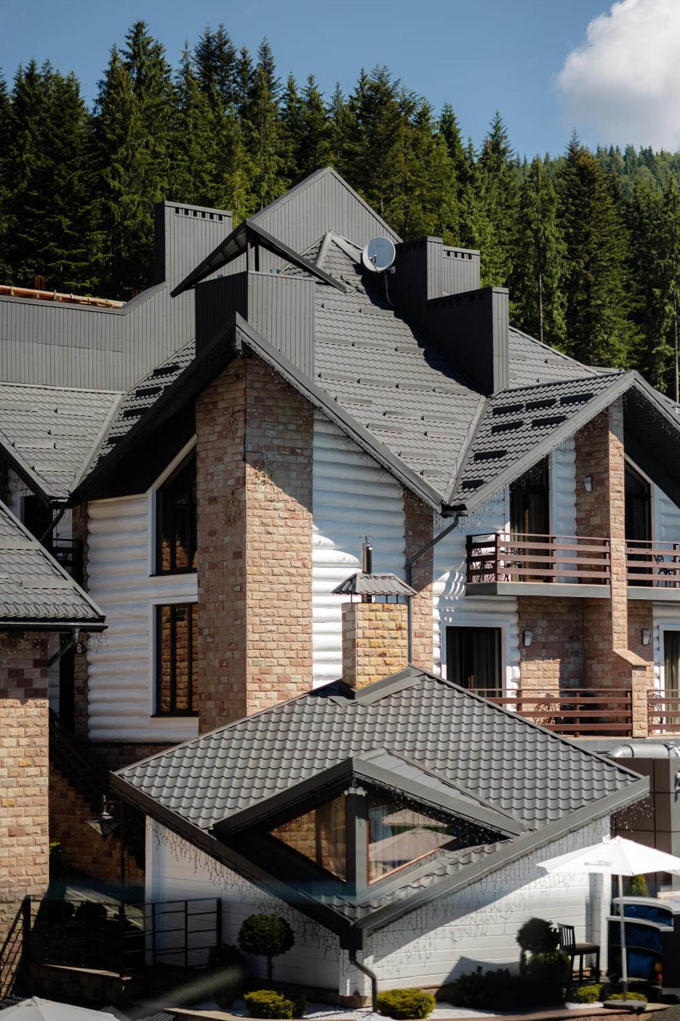 Westhills Cottage Town & Spa Bukovel Exteriör bild