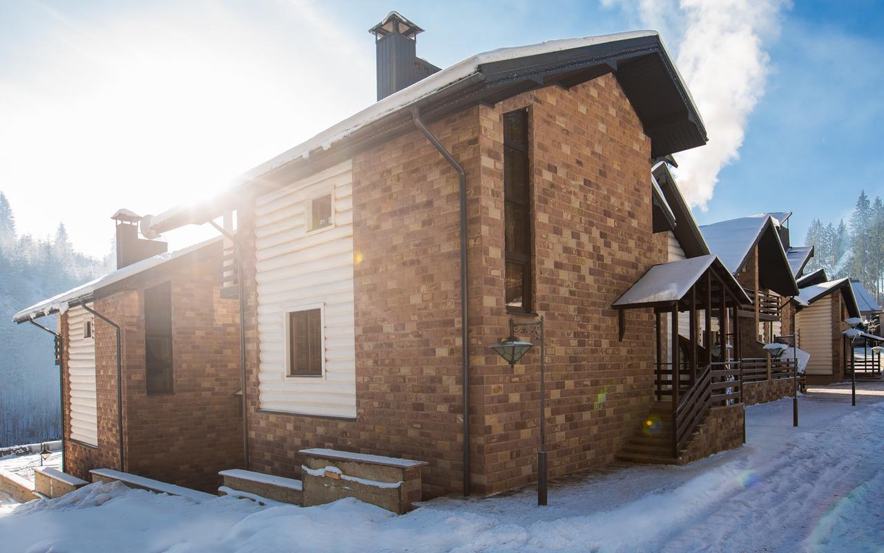 Westhills Cottage Town & Spa Bukovel Exteriör bild