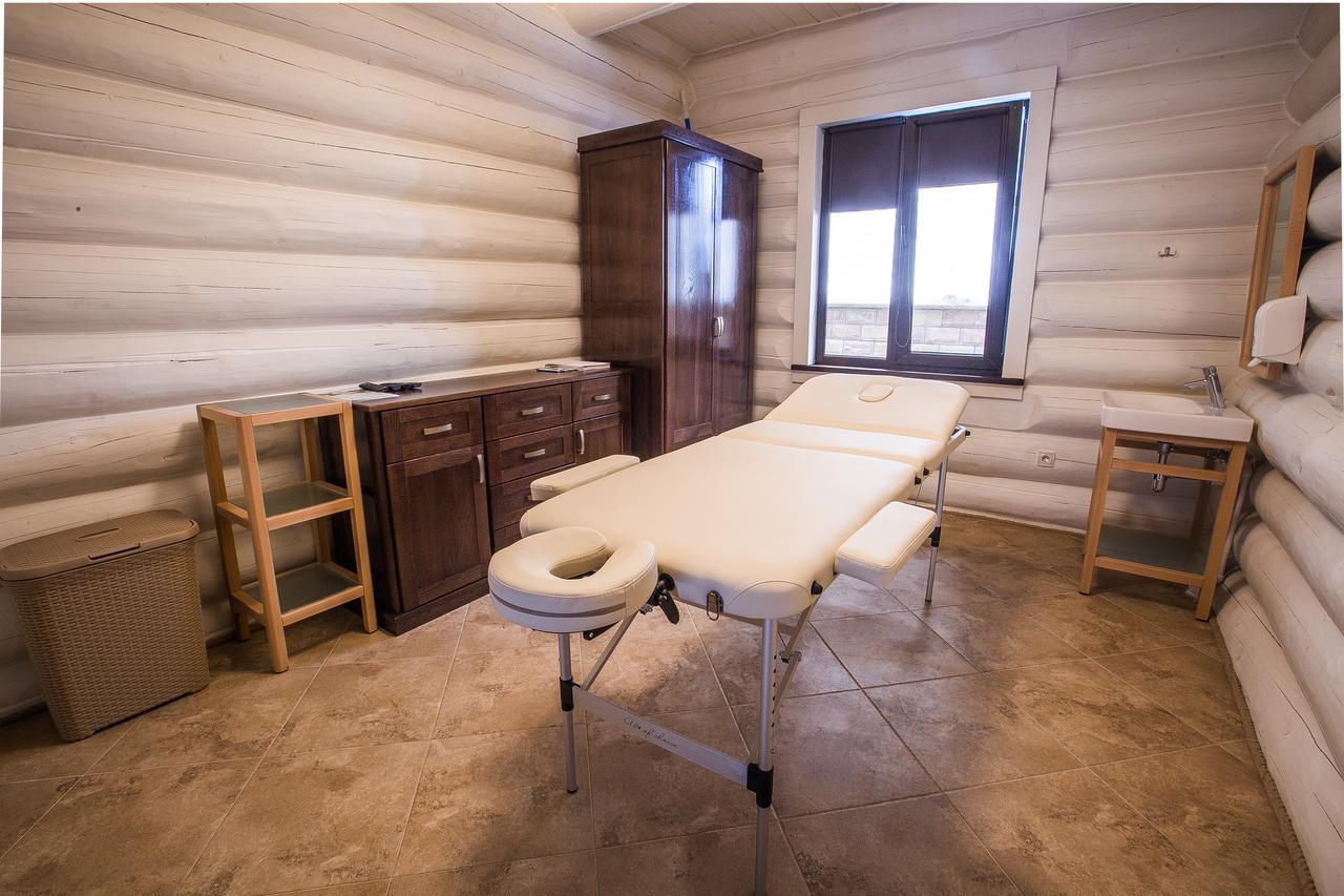 Westhills Cottage Town & Spa Bukovel Exteriör bild